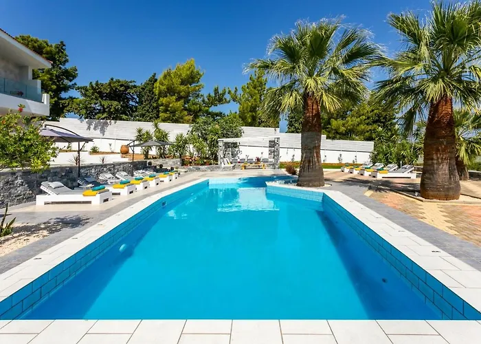 Monroe By Vila Hersonissos (Crete)